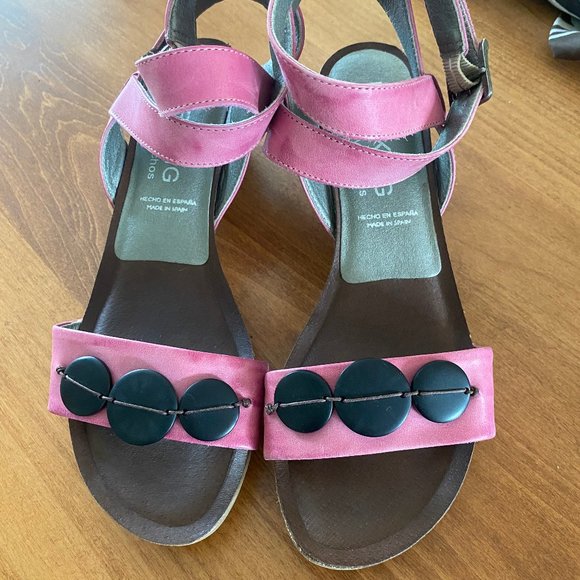 Dorking pink leather ankle strap sandals 37  (US 7) - Picture 2 of 6